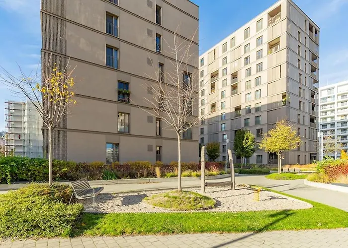 Slovakia Skyline Retreat At Racianska Apartament Bratysława